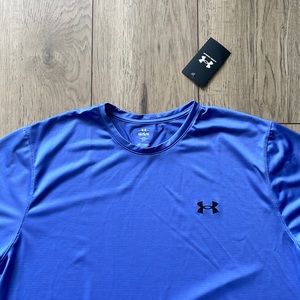 NWT Under Armour Periwinkle Polyester and Elastane T-Shirt